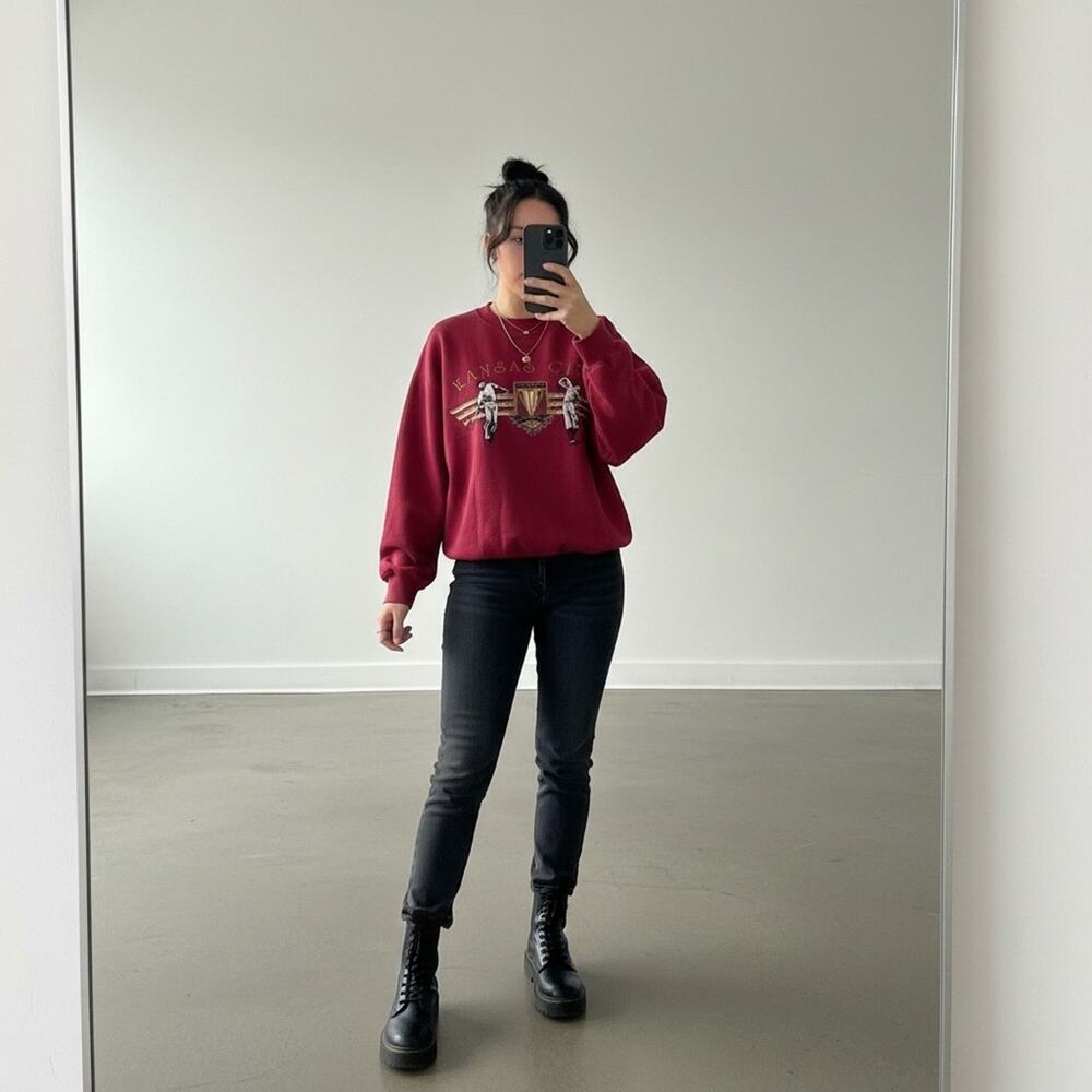 Vintage Kansas City Victory Club Graphic Sweatshirt Burgundy & Gold Pullover